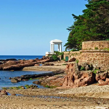 Rénové Avec Terrasse St Raphael *