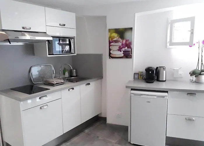 Holiday home Renove Avec Terrasse St Raphael