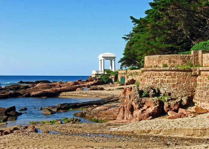 Renove Avec Terrasse St Raphael *